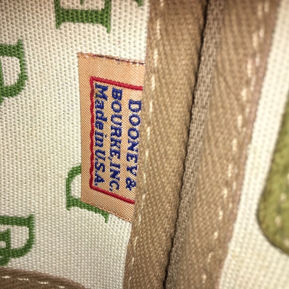 Authentic Vintage Dooney & Bourke Small Tote. - Picture 3 of 6